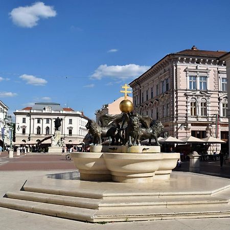 Szeged Suncity Apartman Сегед Екстер'єр фото